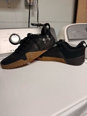 Under Armour Men’s Reign 6 Black/Gum Size 11.5